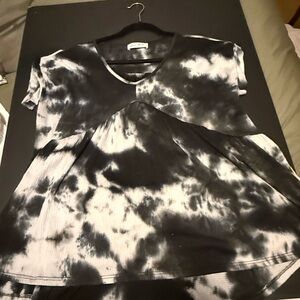 Elegant Tie-Dye Black and White Women's Blouse